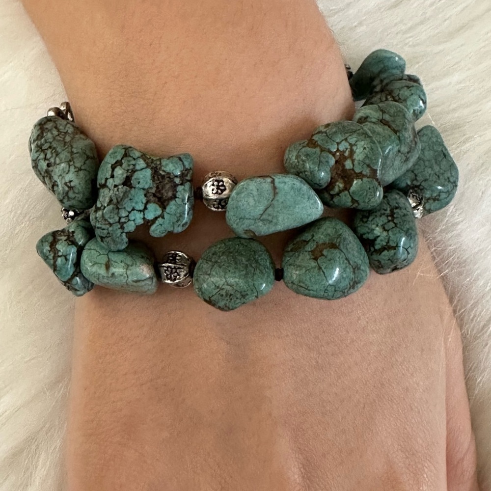 Turquoise Bracelet with Silver Beads​​​​​
